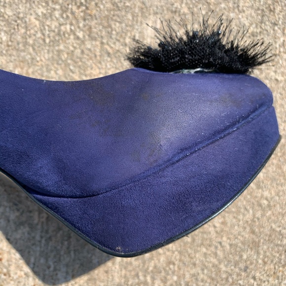 BCBGeneration Blue Scottie Embellished Pumps 8.5 - Picture 9 of 12